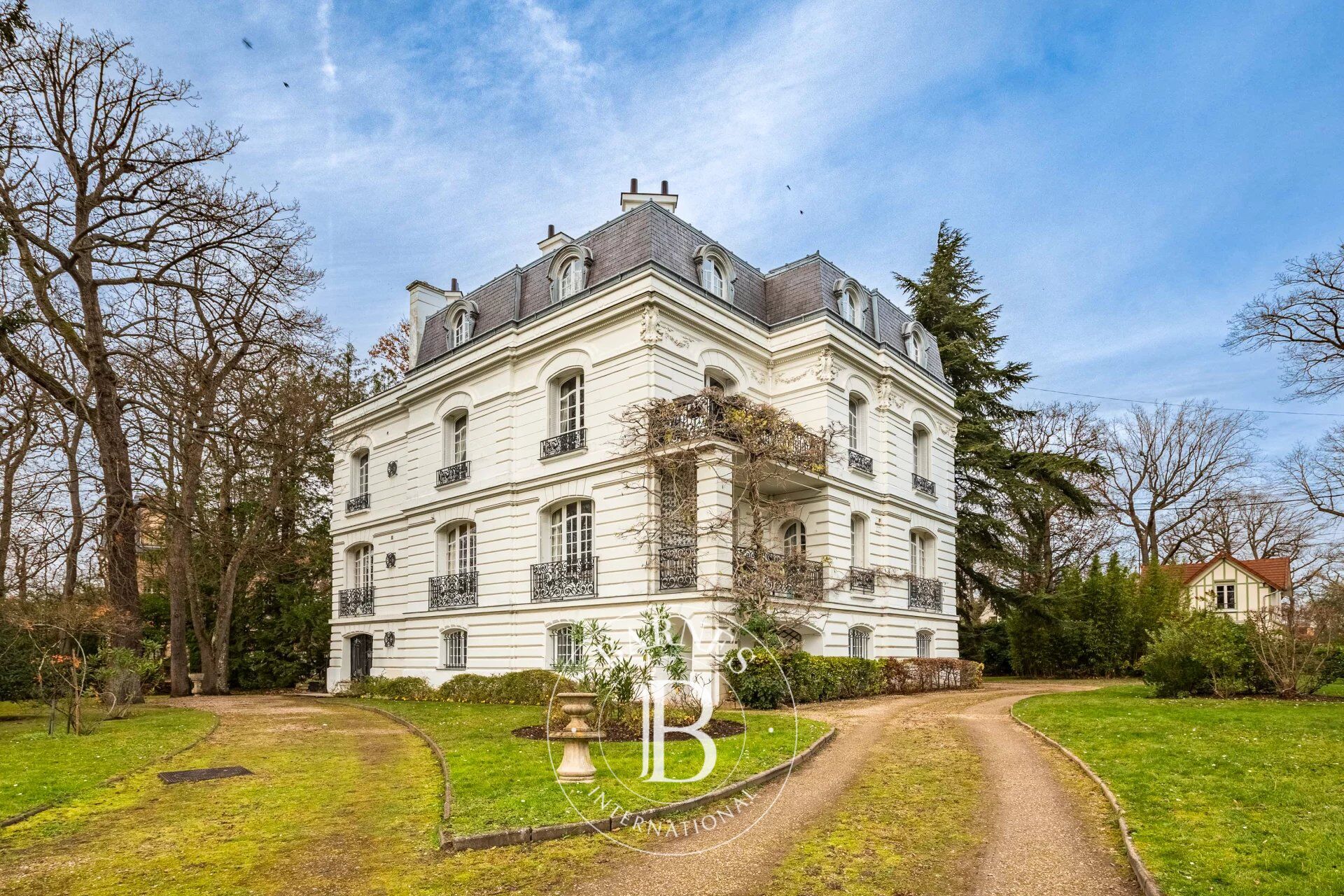 LE VESINET - 3 ' DU PARC DES IBIS - APPARTEMENT 2/3 CHAMBRES - picture 1