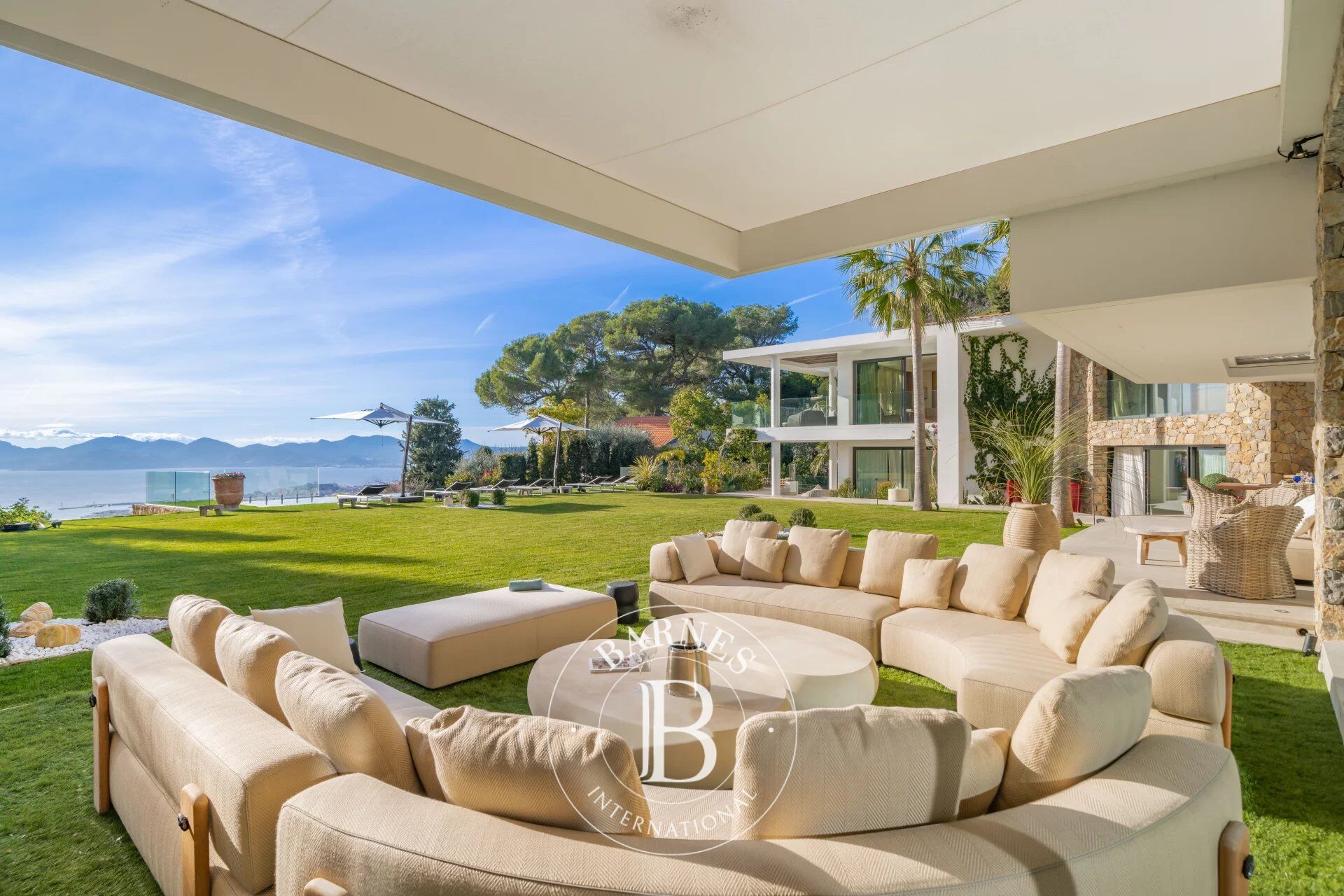 Villa Cannes - picture 1