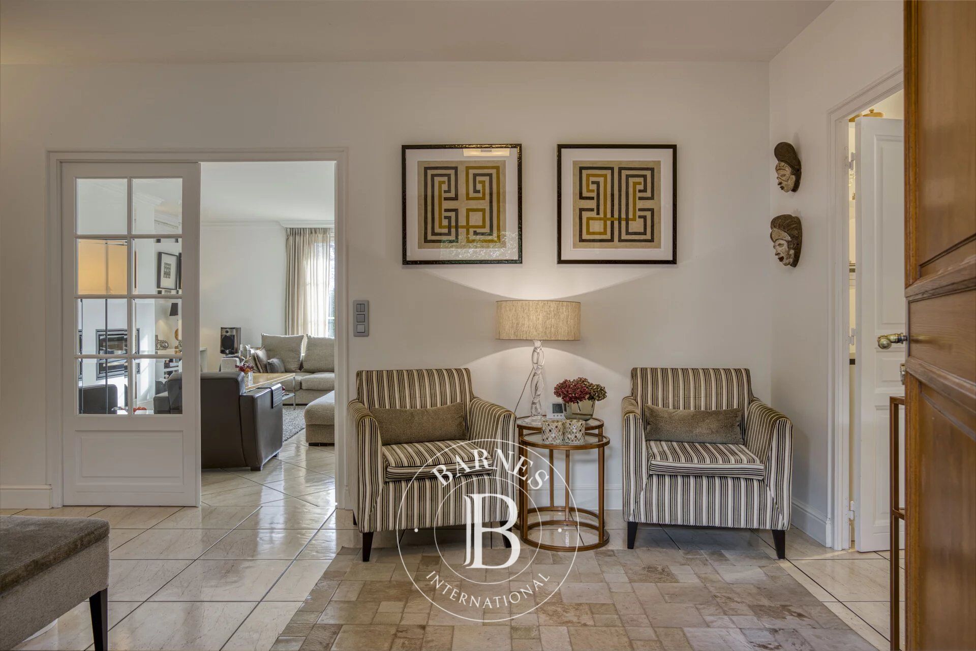 Villa Thoiry - picture 1