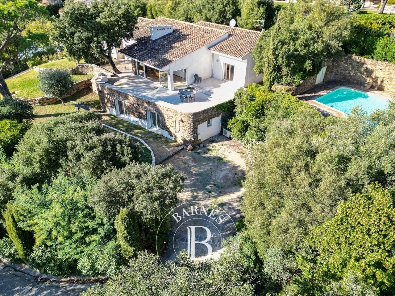 GRIMAUD - VILLA 5 SUITES - VUE MER PANORAMIQUE - picture 1