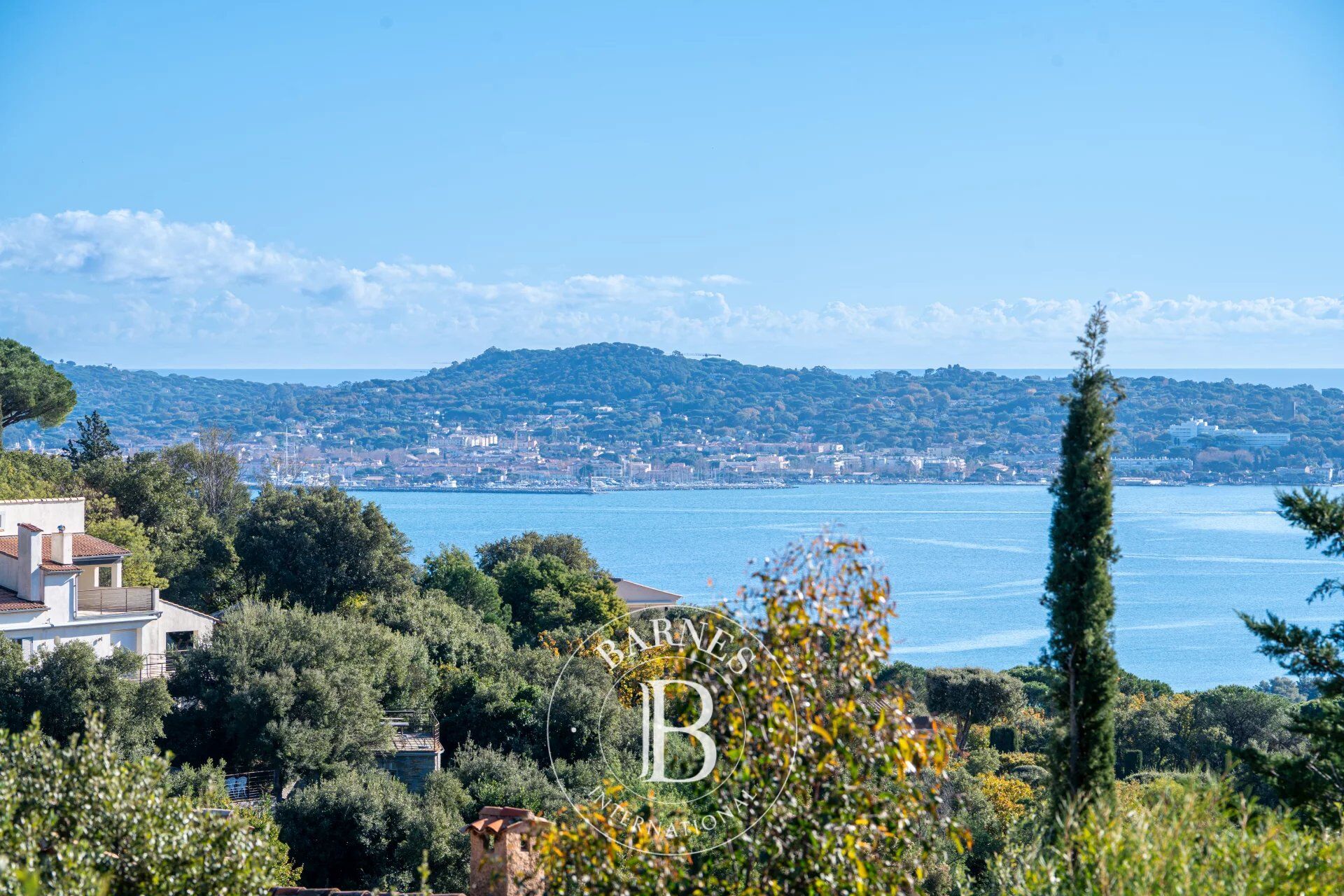 GRIMAUD - VILLA 5 SUITES - VUE MER PANORAMIQUE - picture 2