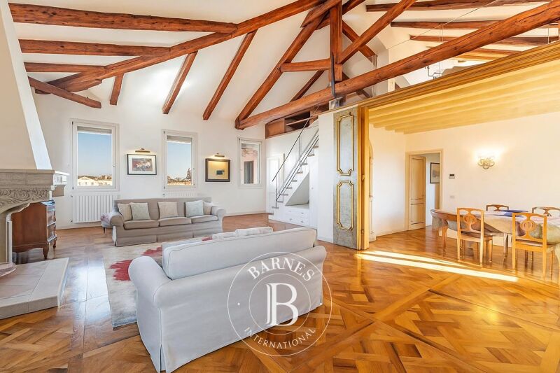 For Sale Apartment | Venezia - picture 2