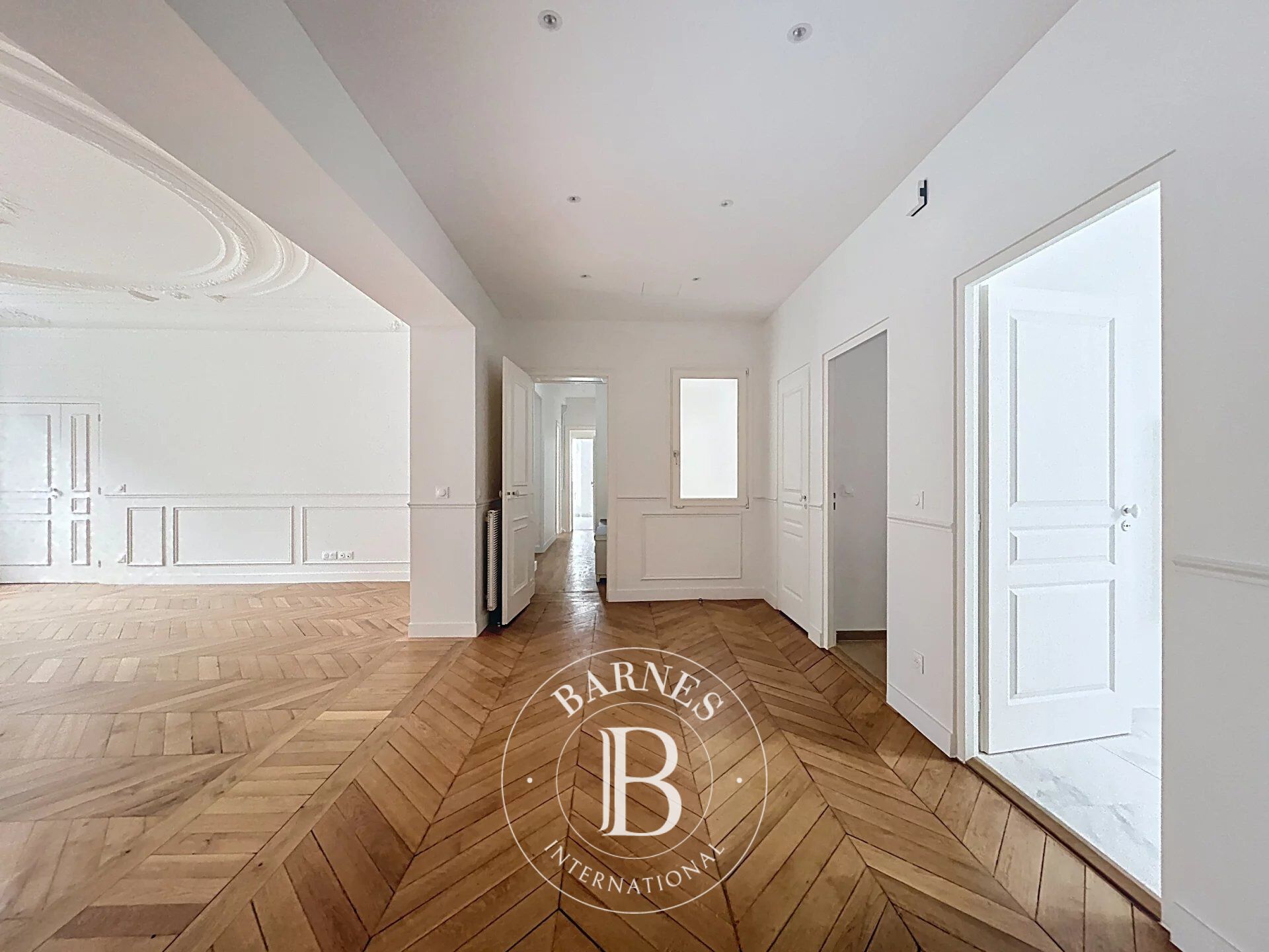 The BARNES rental department is presenting this property: - picture 3