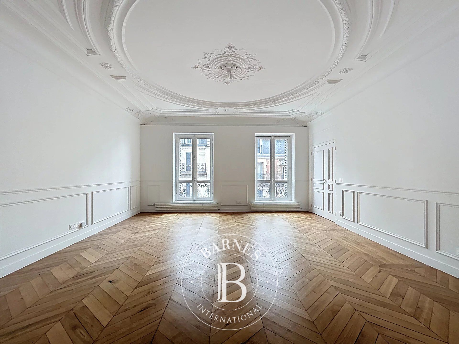 The BARNES rental department is presenting this property: - picture 2