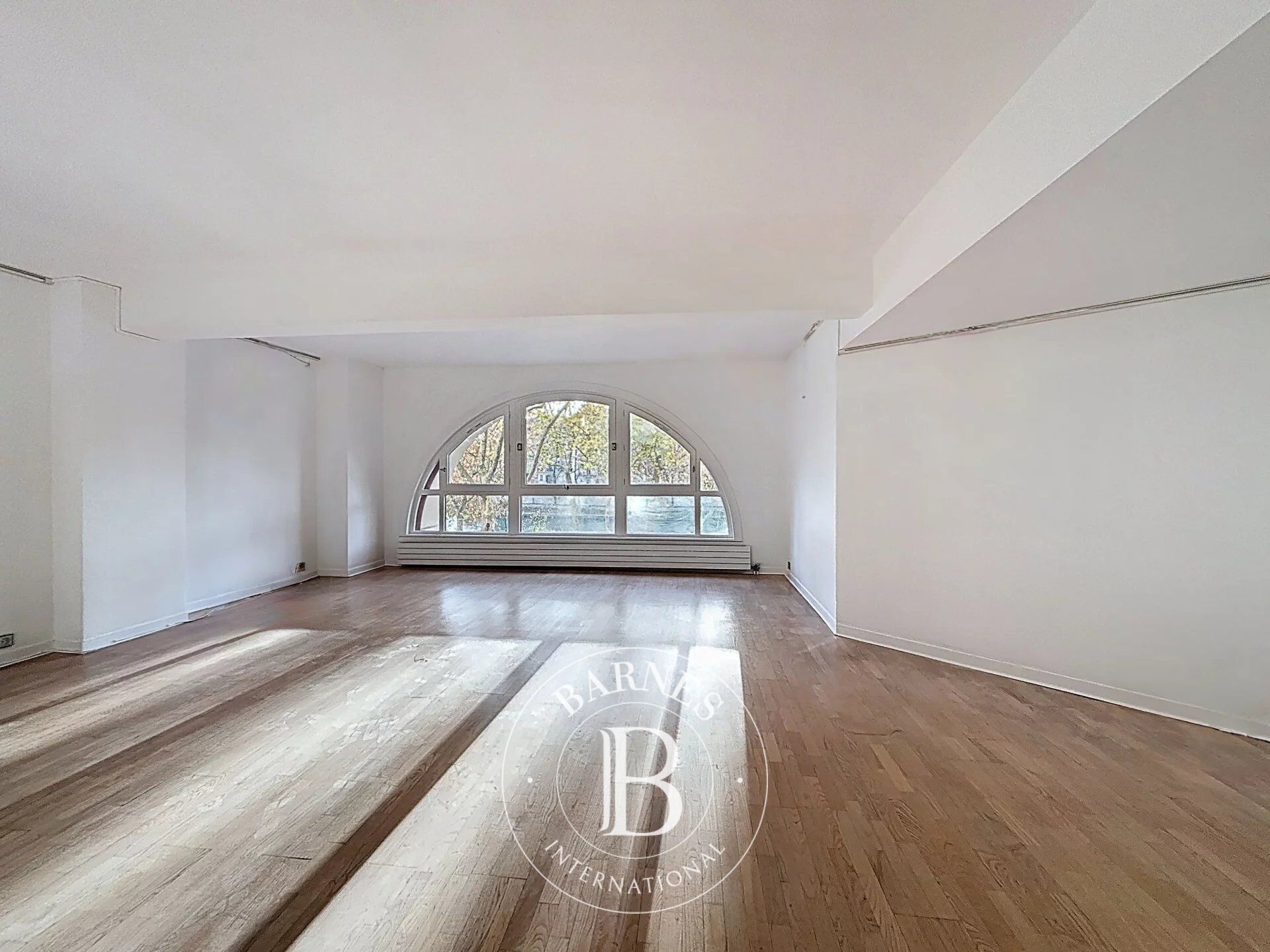 For Rent, Apartment Paris 4ème - picture 2