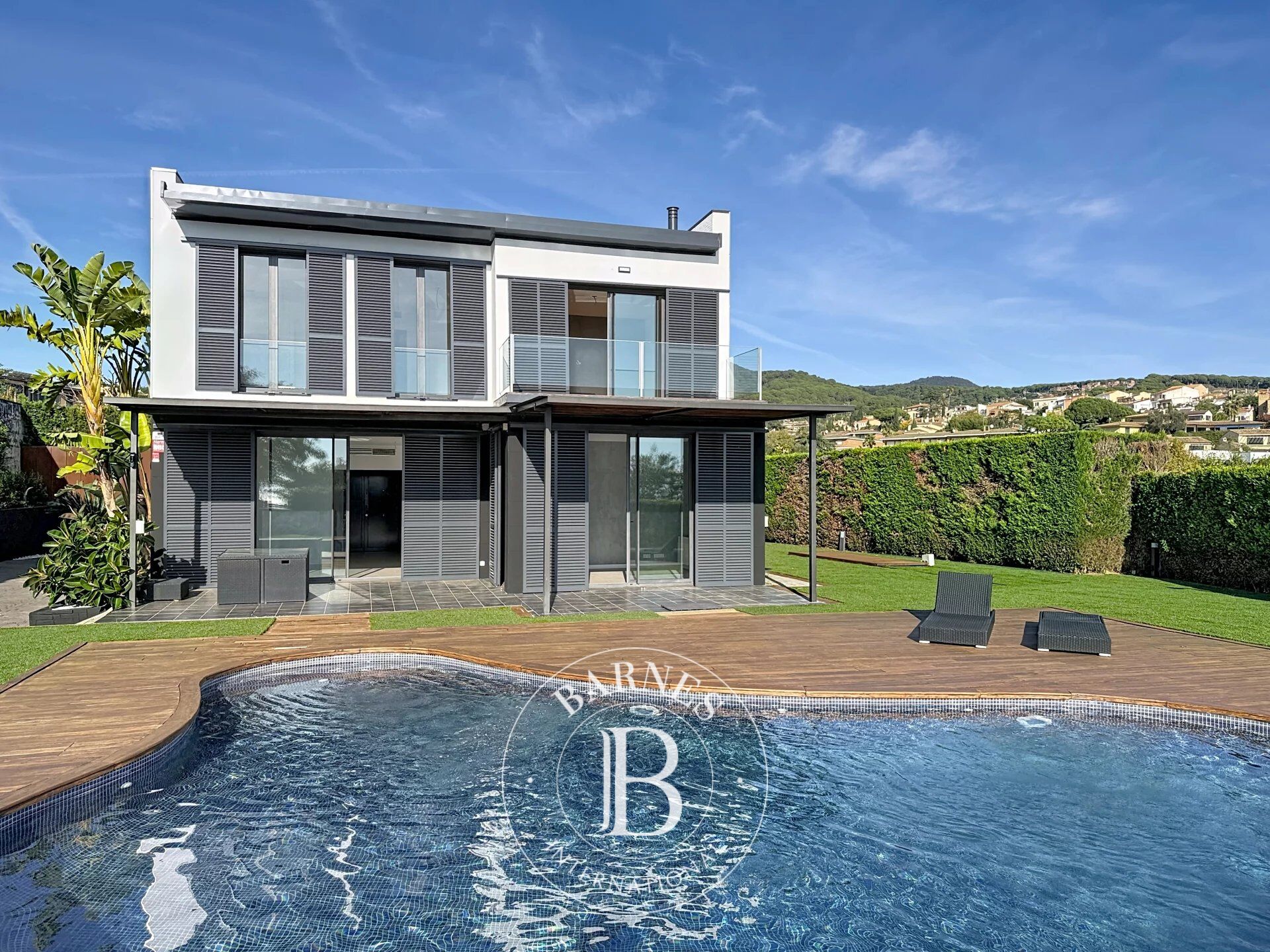 Casa independiente junto al golf y vistas mar - picture 1