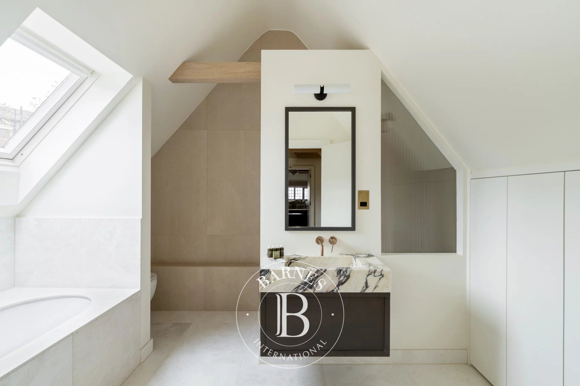 Daire London - picture 12