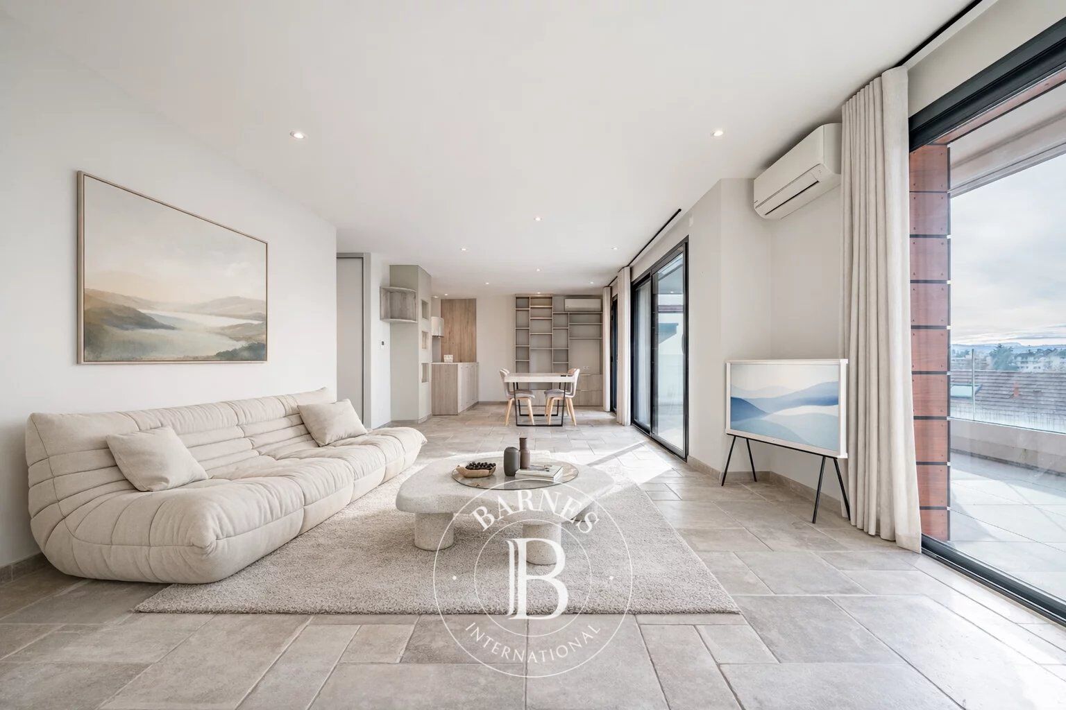 BARNES Annecy – ANNECY-LE-VIEUX – RÉSIDENTIEL & RECHERCHÉ – T4 AVEC TERRASSE DE 53 M² - picture 2