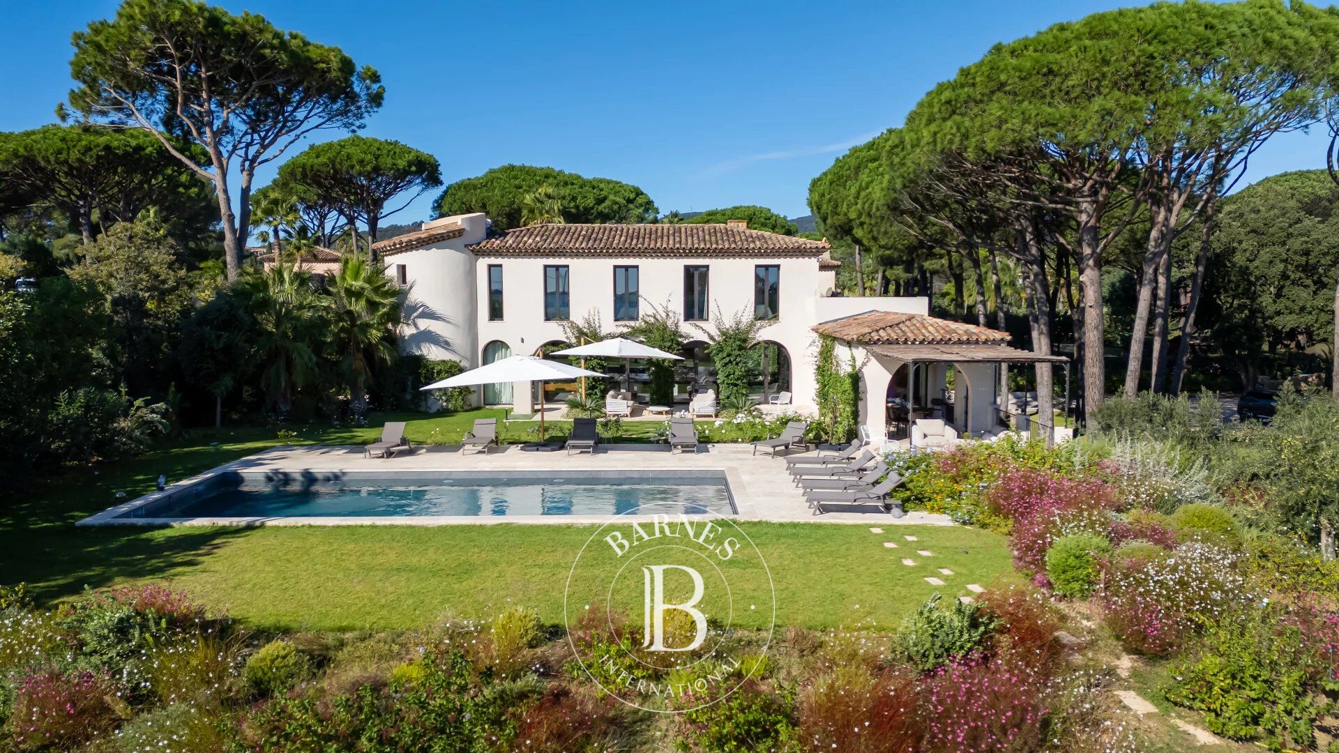 GRIMAUD - PRIVATE DOMAIN - 6-BEDROOM VILLA - SEA VIEW - picture 1