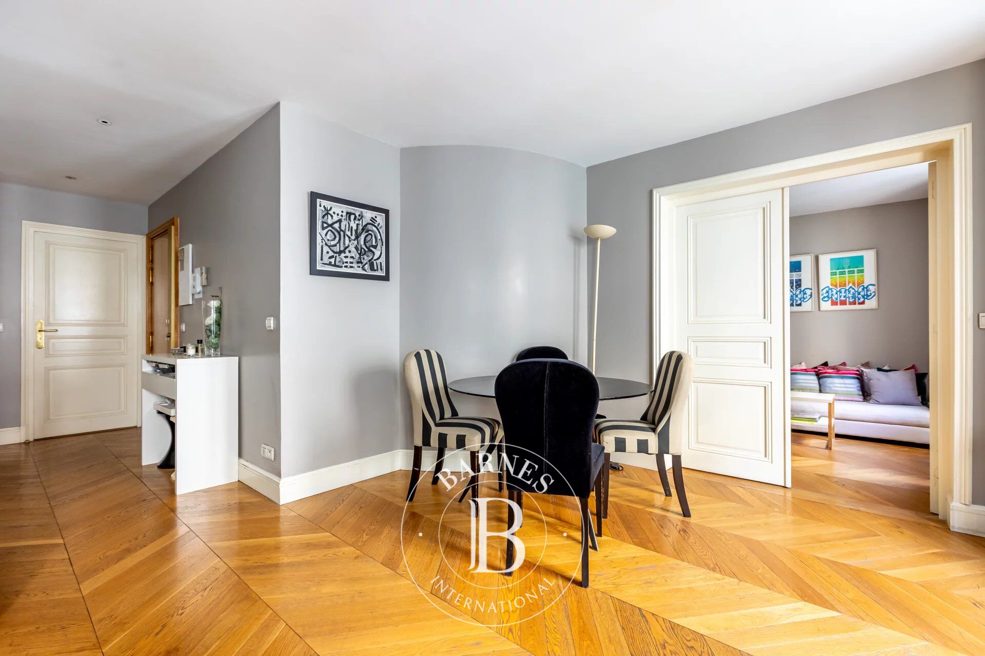 PARIS 8TH ARRONDISSEMENT - MADELEINE / BOISSY D'ANGLAS - 2 BEDROOMS - picture 3