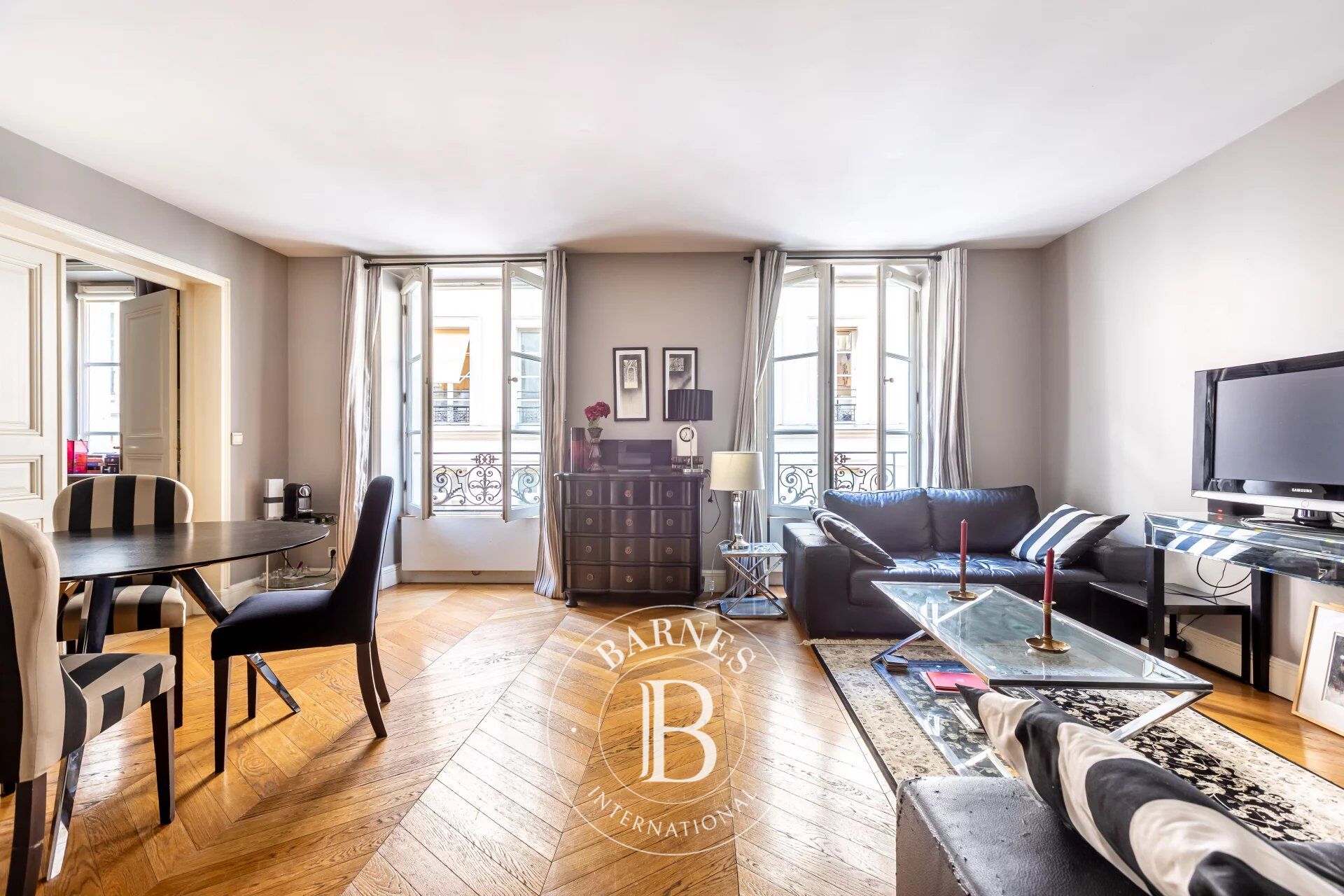 PARIS 8TH ARRONDISSEMENT - MADELEINE / BOISSY D'ANGLAS - 2 BEDROOMS - picture 1