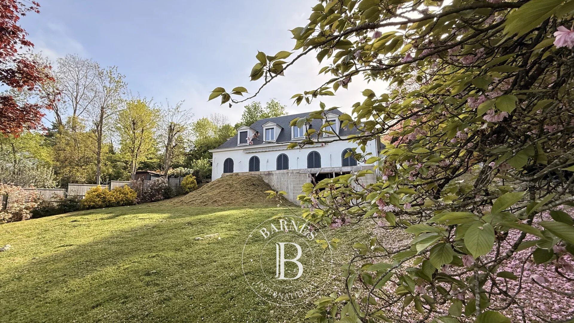 Sté Barnes - BOUGIVAL / La Celle-Saint-Cloud - Vente Maison - picture 1