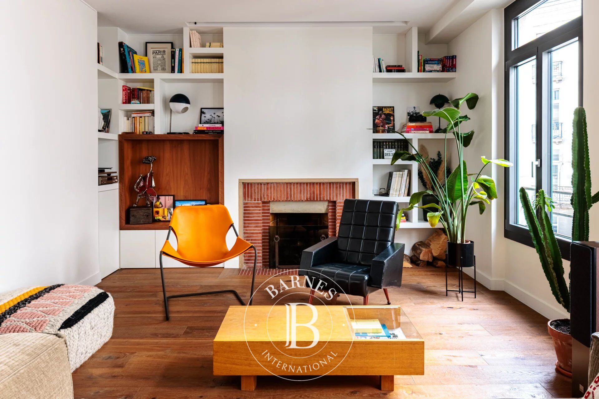 NANTES GRASLIN - Très bel appartement rénové - picture 2