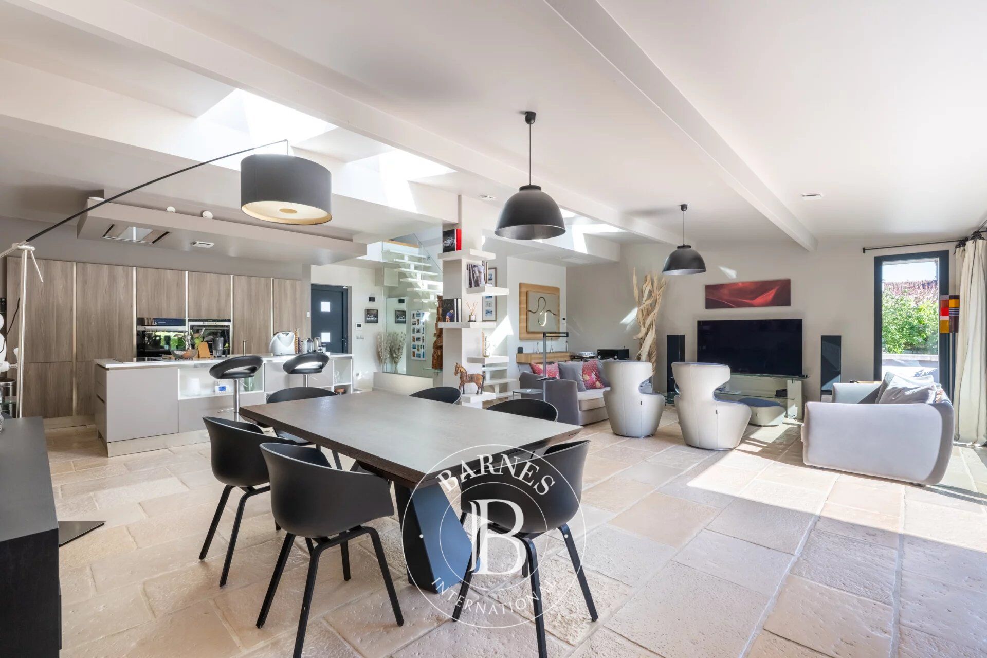 Le Chesnay - Plateau Saint-Antoine - 213m² (2,293 sq ft) contemporary house - 5 bedrooms - Air conditioning - Garden - picture 1