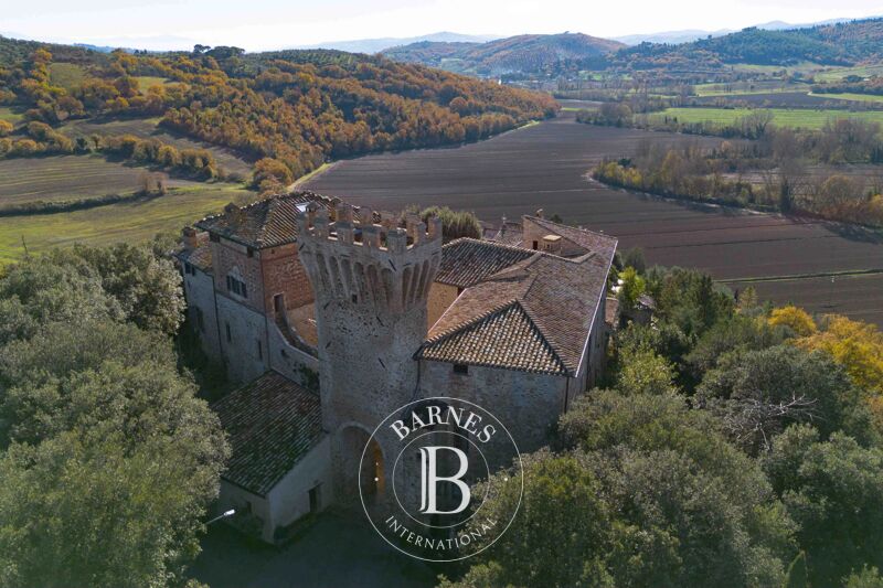 Zu verkaufen, Schloß Marsciano - picture 1