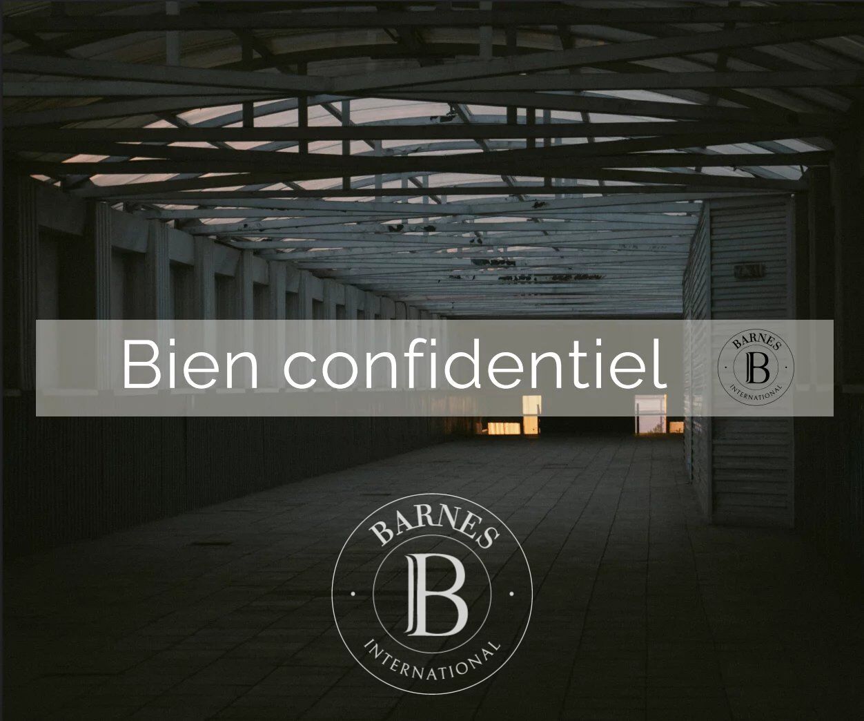 Exclusive Listing – Le Bouscat Hippodrome – Warehouse – 710 sqm Plot – Parking - picture 1