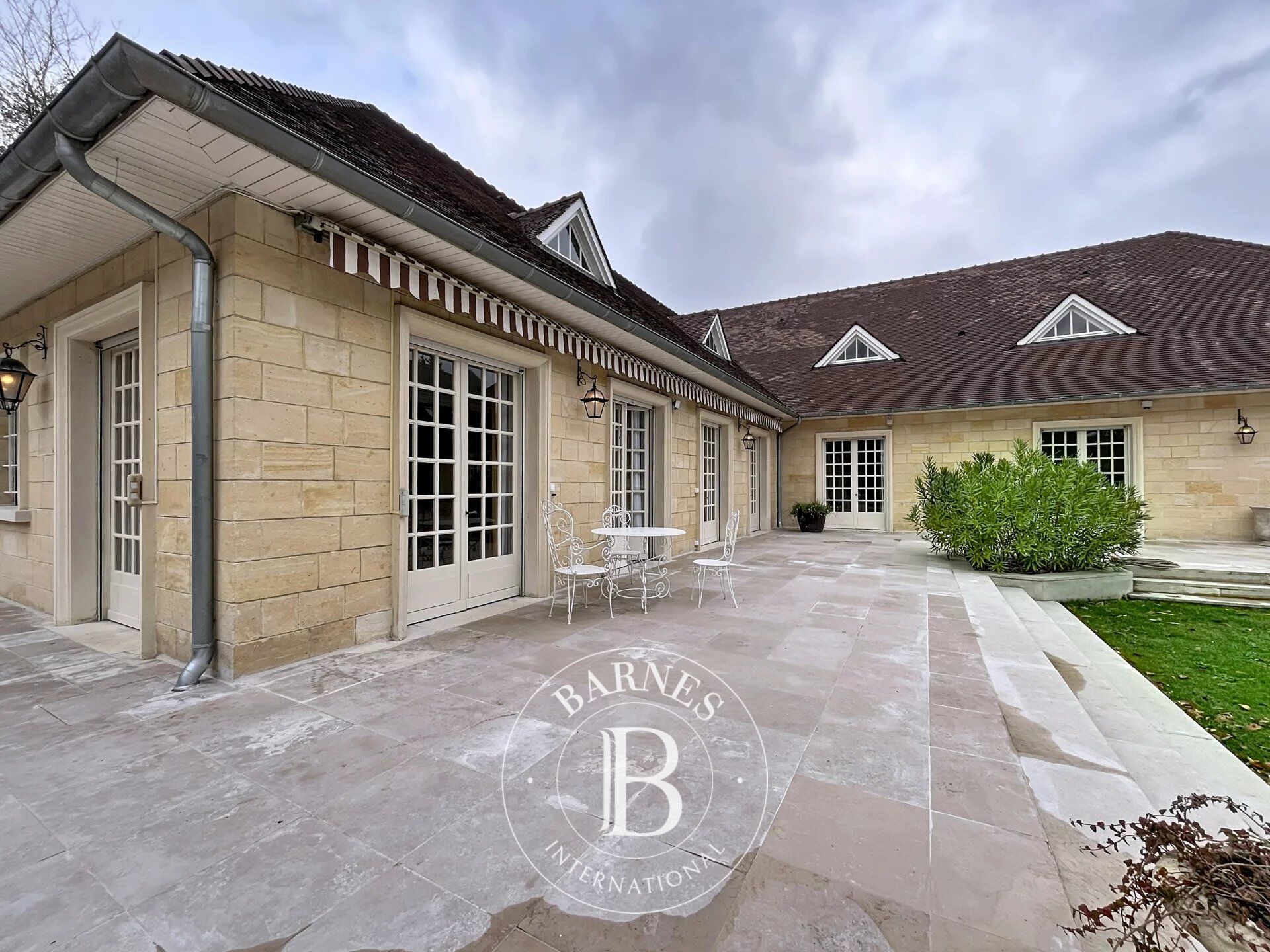 For Rent, House Sceaux - picture 1