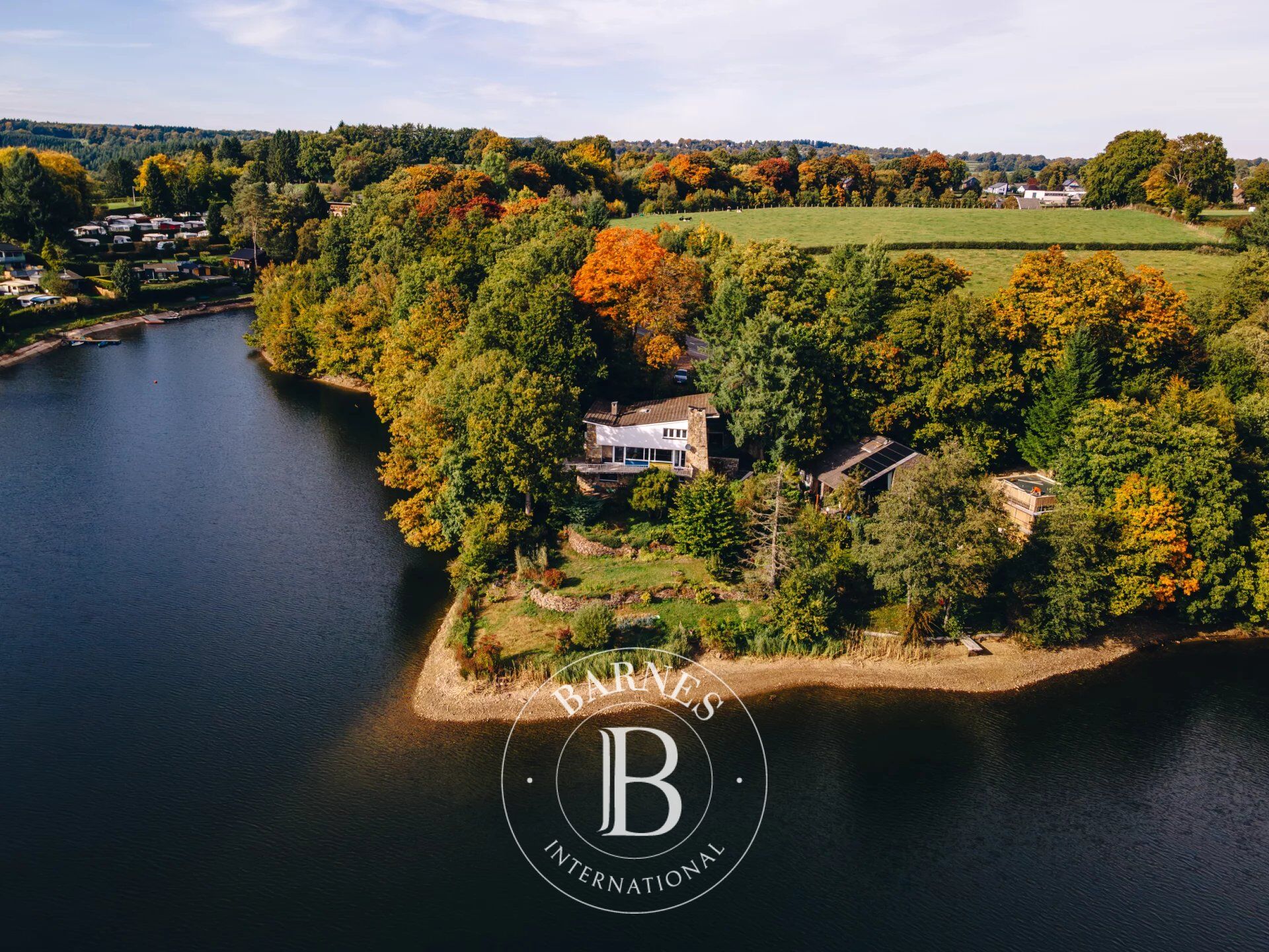 Beautiful character house with a unique view of Robertville Lake - picture 1