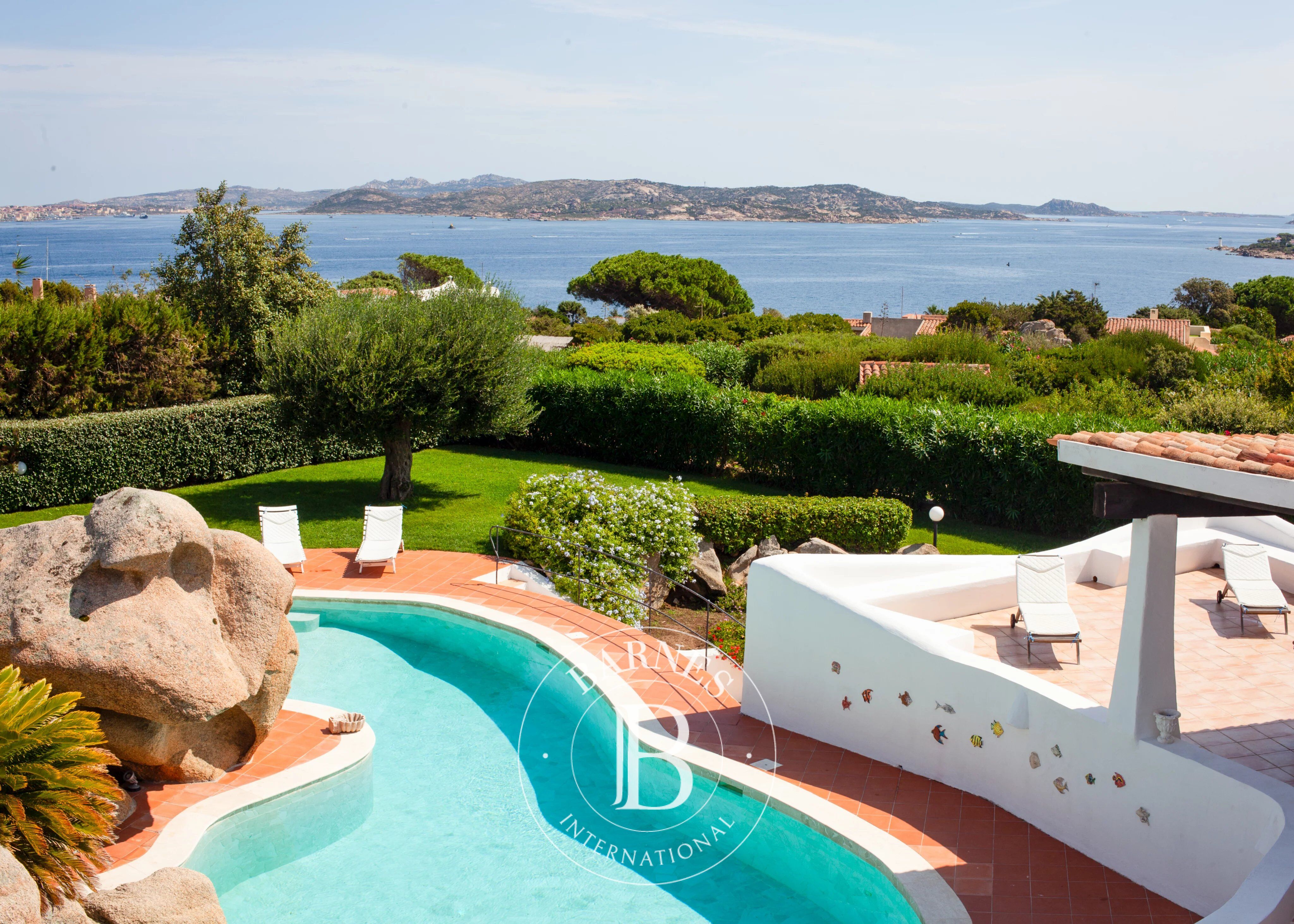 Villa Palau - picture 1