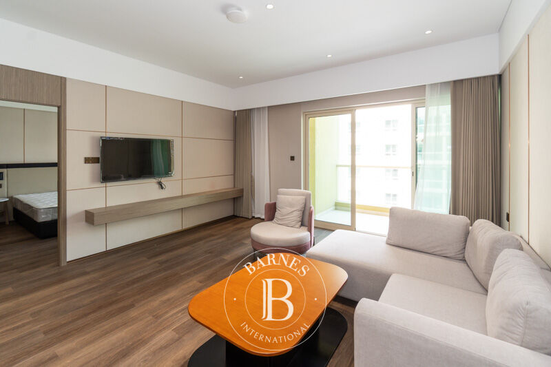 1 Bedroom Apartment to rent in Greens - picture 3