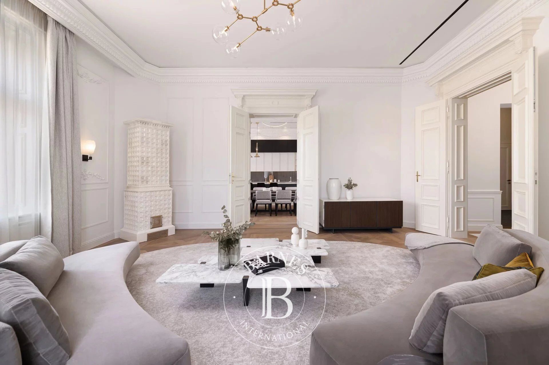 Exclusive contemporary-style luxury apartment for rent in the heart of the city. - picture 1