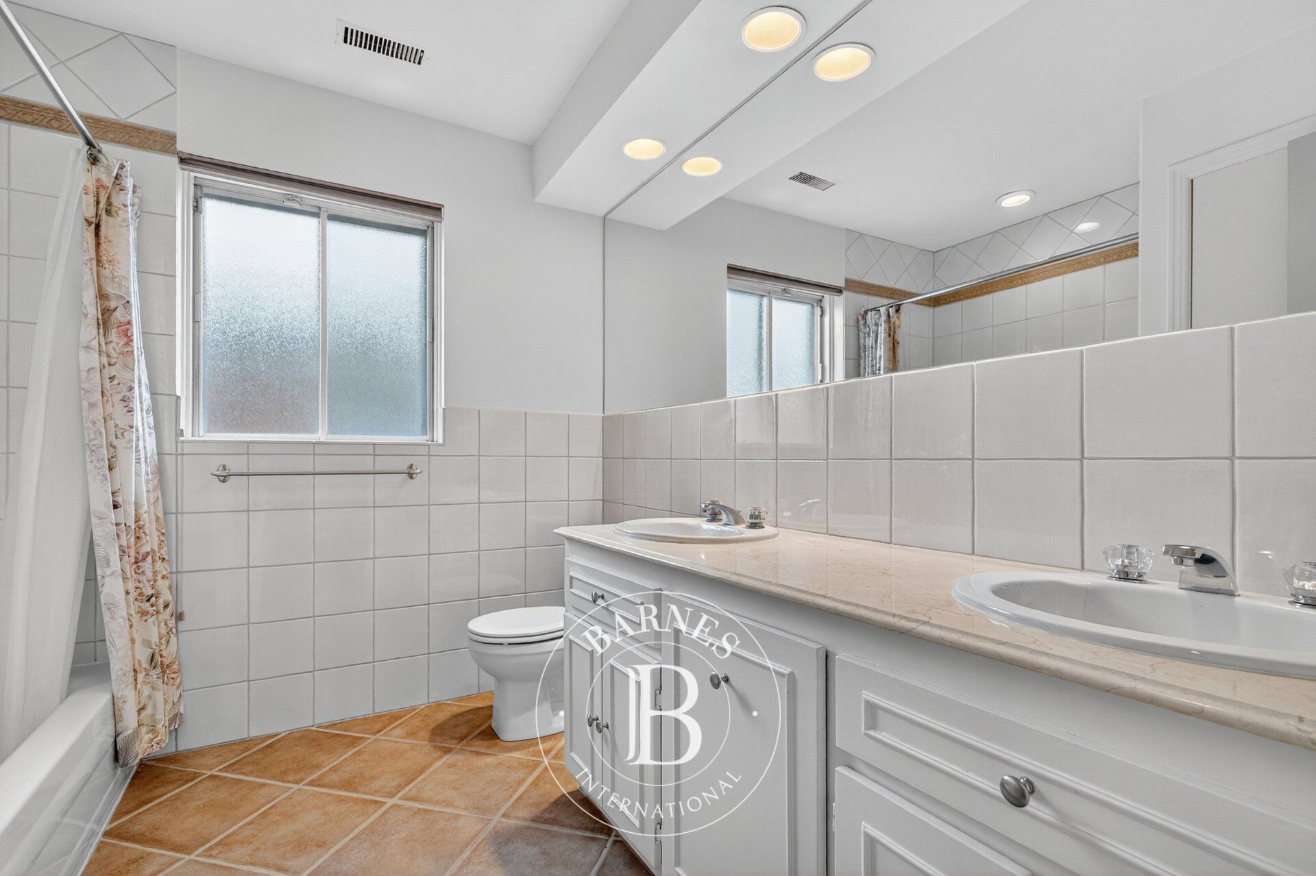 Ev Hampstead - picture 25