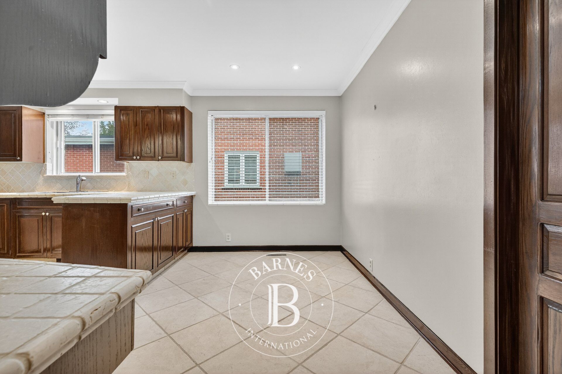 Ev Hampstead - picture 11