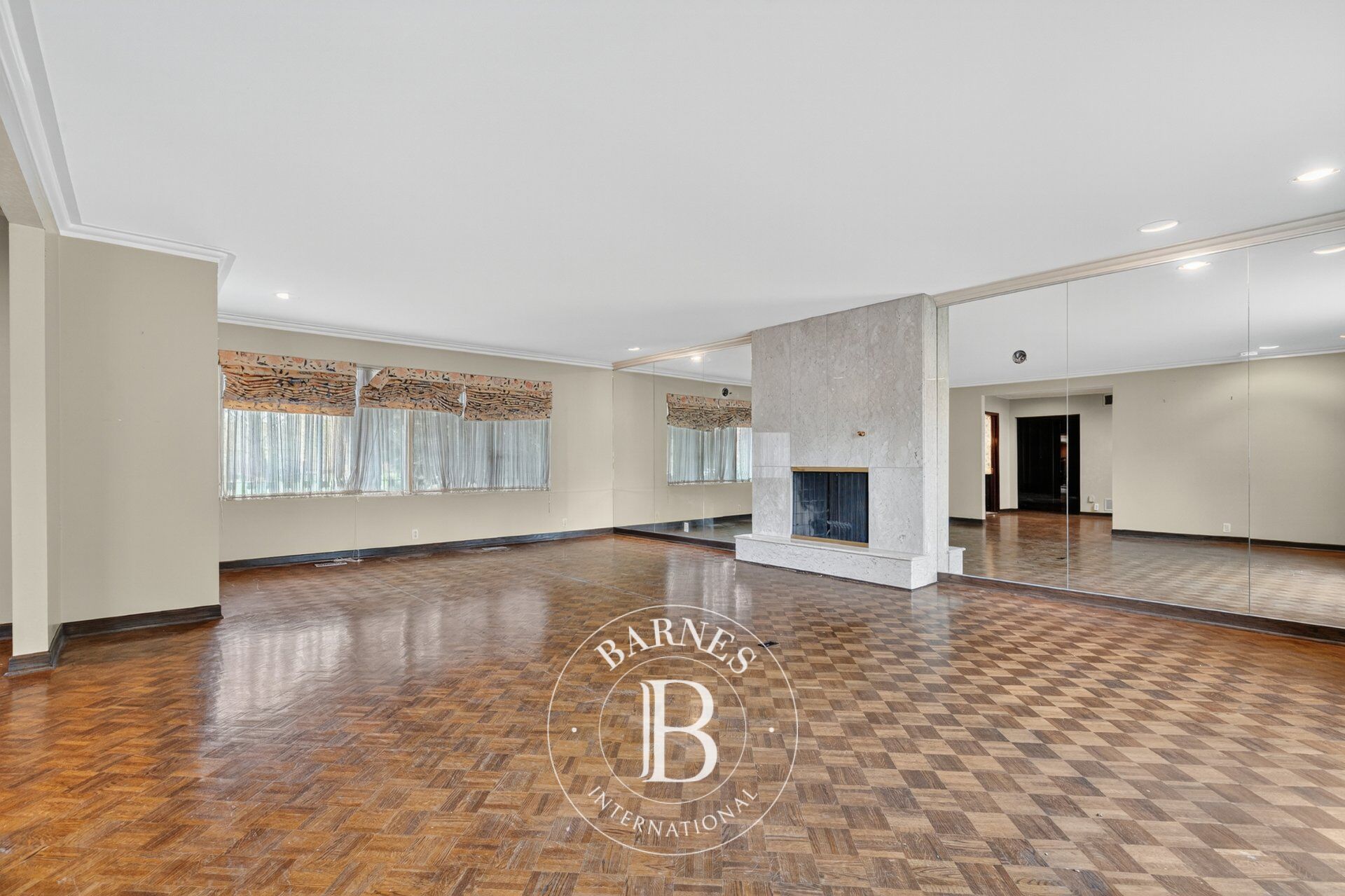 Ev Hampstead - picture 7