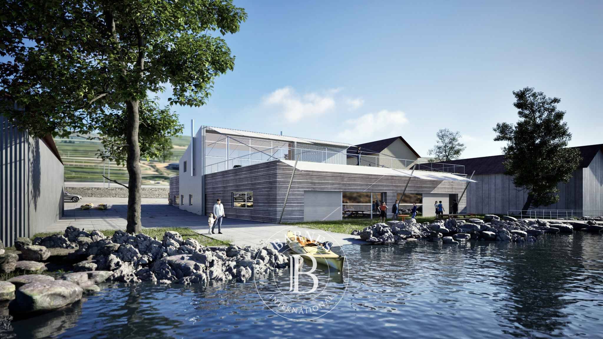 Terrain constructible au bord du lac - picture 1