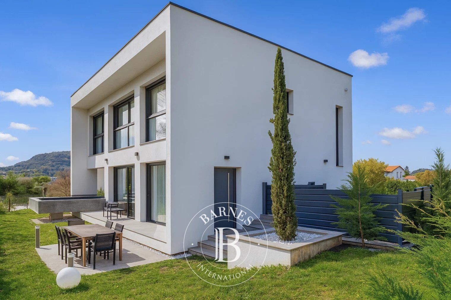 BARNES ANNECY - picture 2