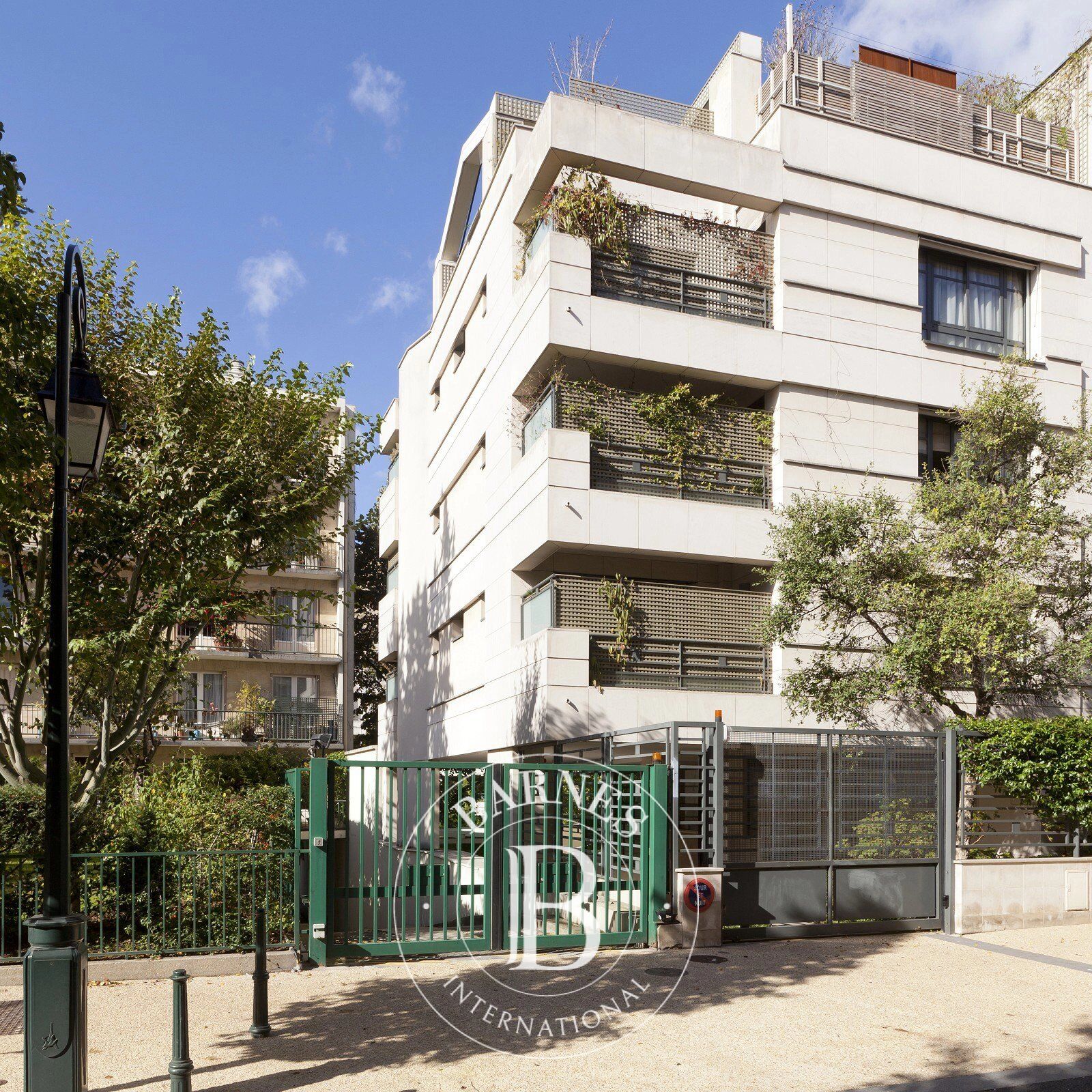 Neuilly - Saint James Longchamp - Petit immeuble 'comme une maison' - 5 chambres - picture 1
