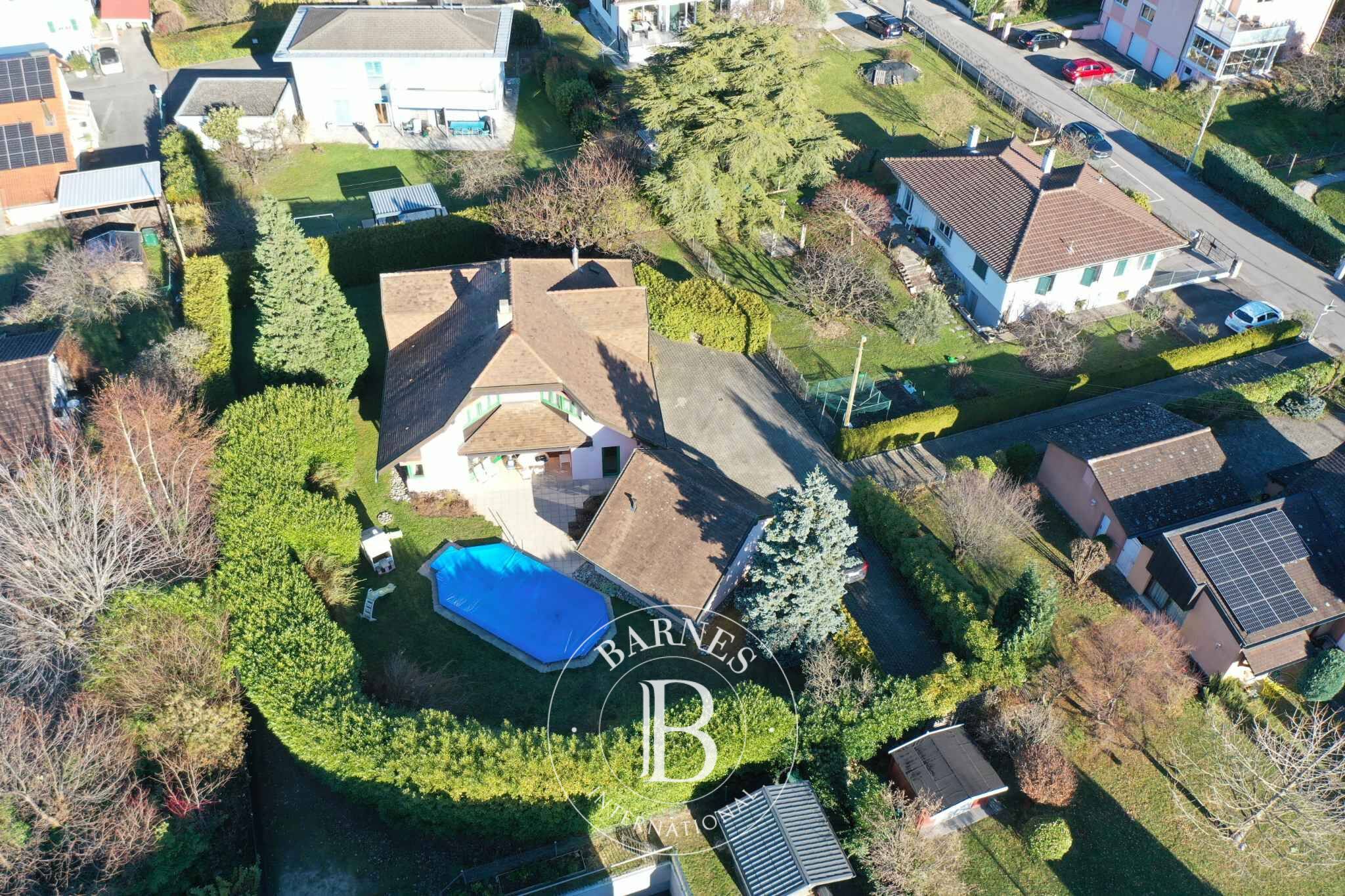 Villa Aigle - picture 1