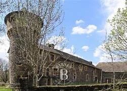 Chateau du XV  en Aubrac, Aveyron - picture 1