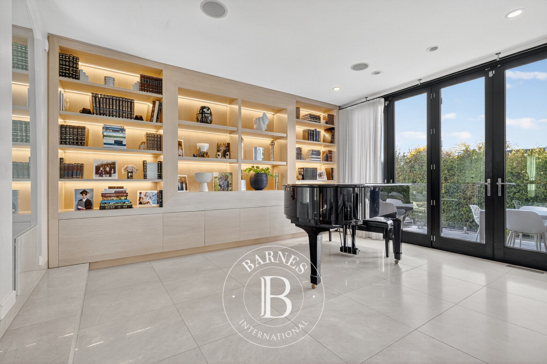 Ev Hampstead - picture 12