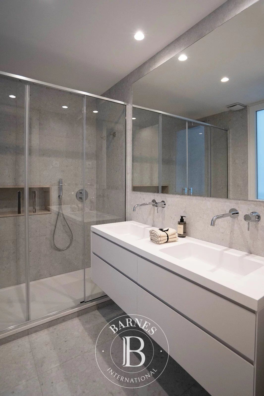 Daire Madrid - picture 12