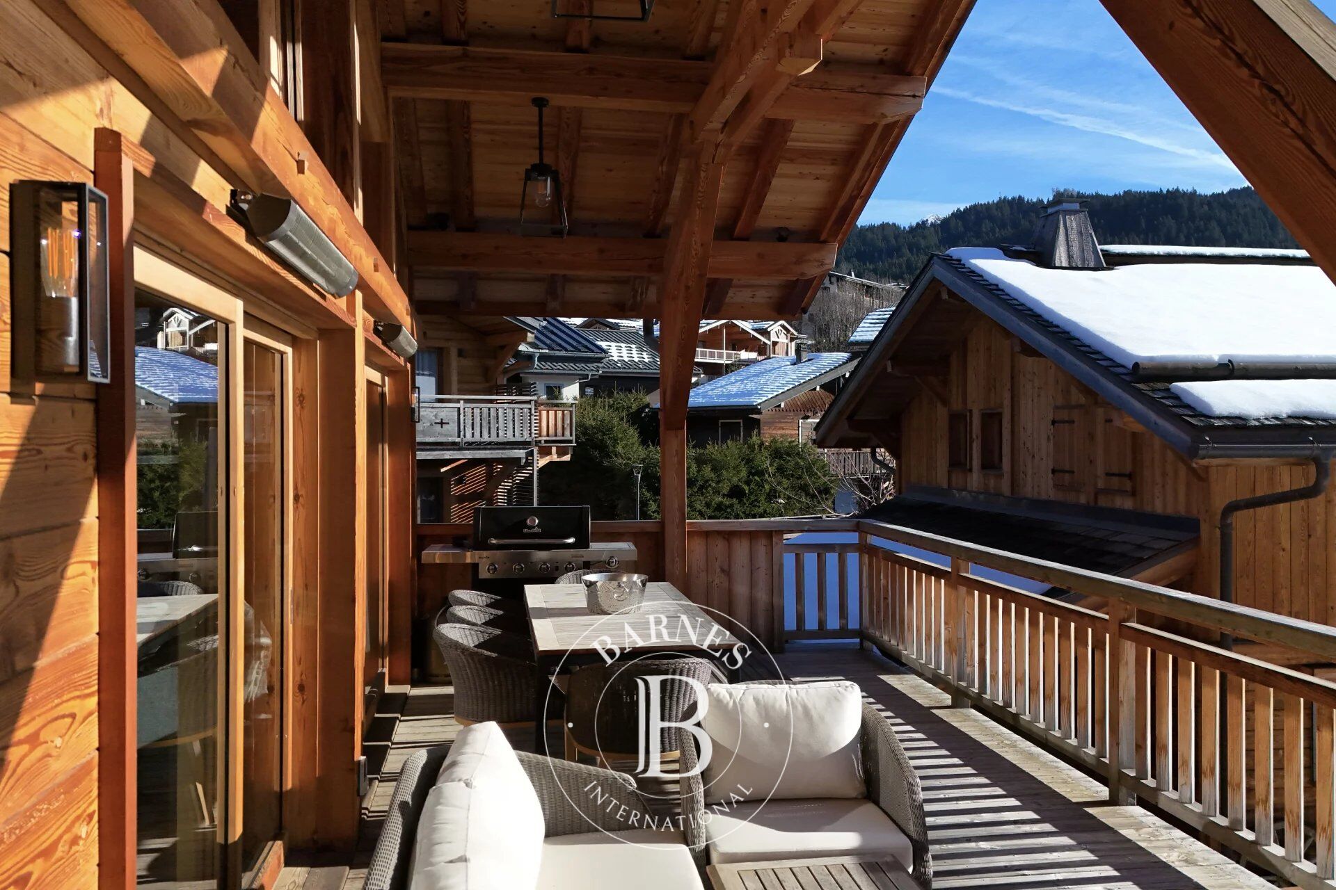 Les Gets – Chalet d'exception de 170 m² – 5 chambres en suite – À deux pas du centre - picture 2