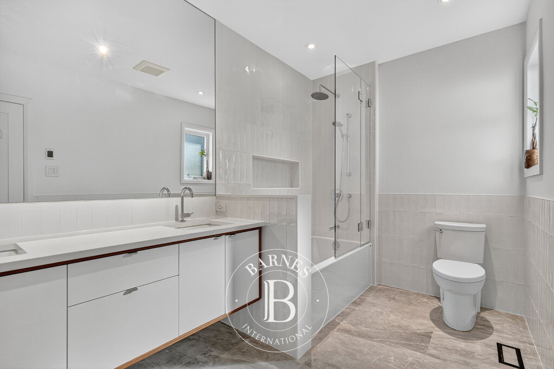 Ev Hampstead - picture 24