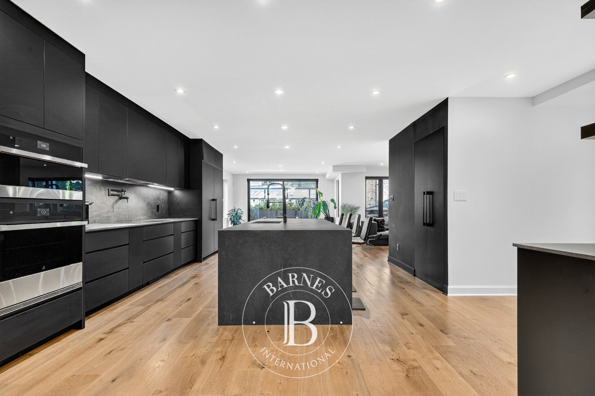 Ev Hampstead - picture 4