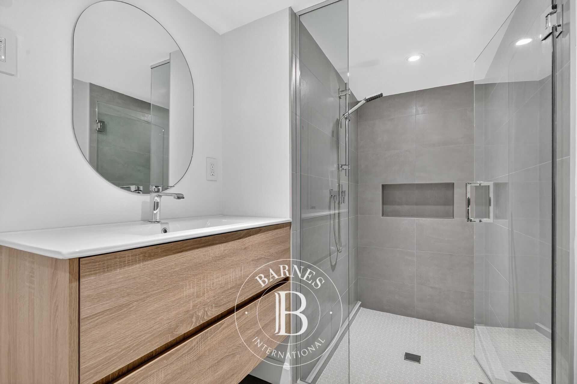 Ev Hampstead - picture 30