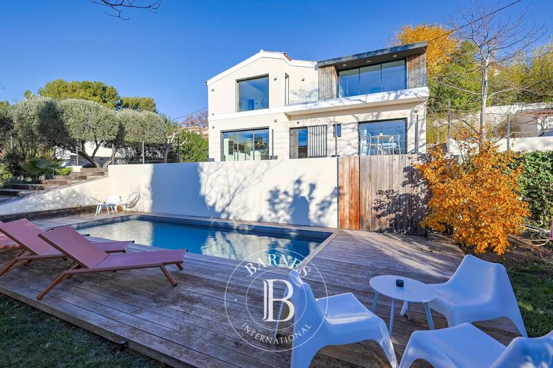 VENTE - ALLAUCH - 13190 - MAISON - 4 CHAMBRES - PISCINE - VUE DOMINANTE ET DÉGAGÉE