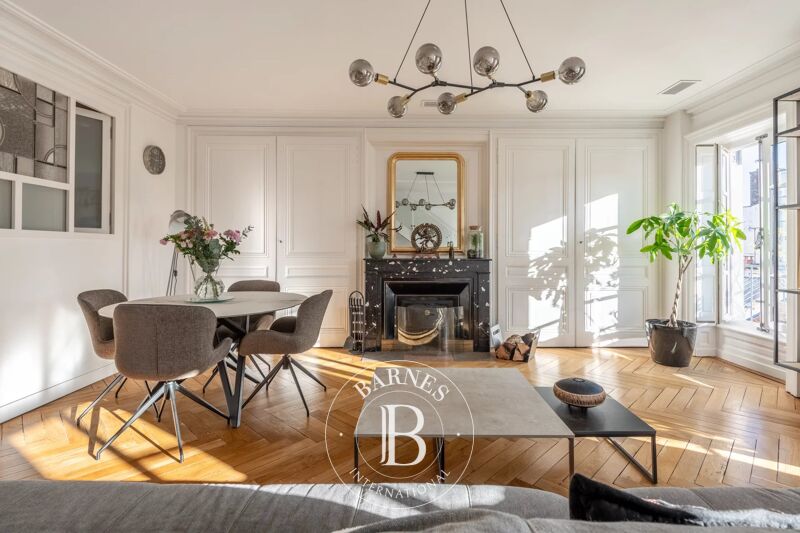 Lyon 3 - Prefecture - Top floor duplex - 2 bedrooms (possibility of 3) - Balcony