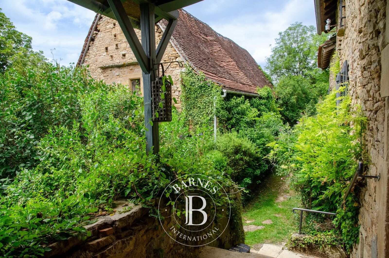 Charmante propriété dans un hameau XIV siécle  – - picture 2