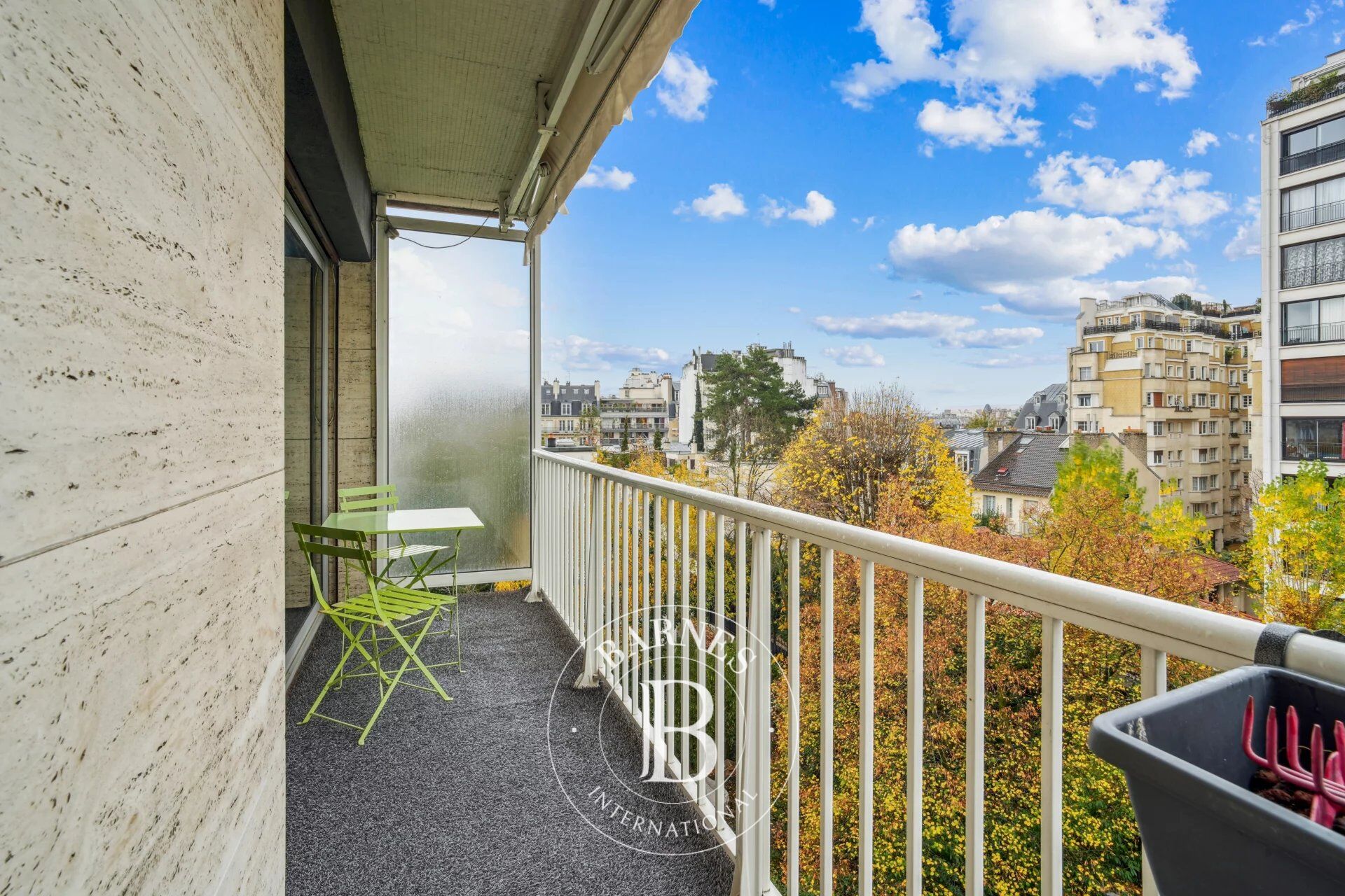 Paris 16 - Jasmin - 3/4 pièces - Etage élevé - Balcon - picture 2