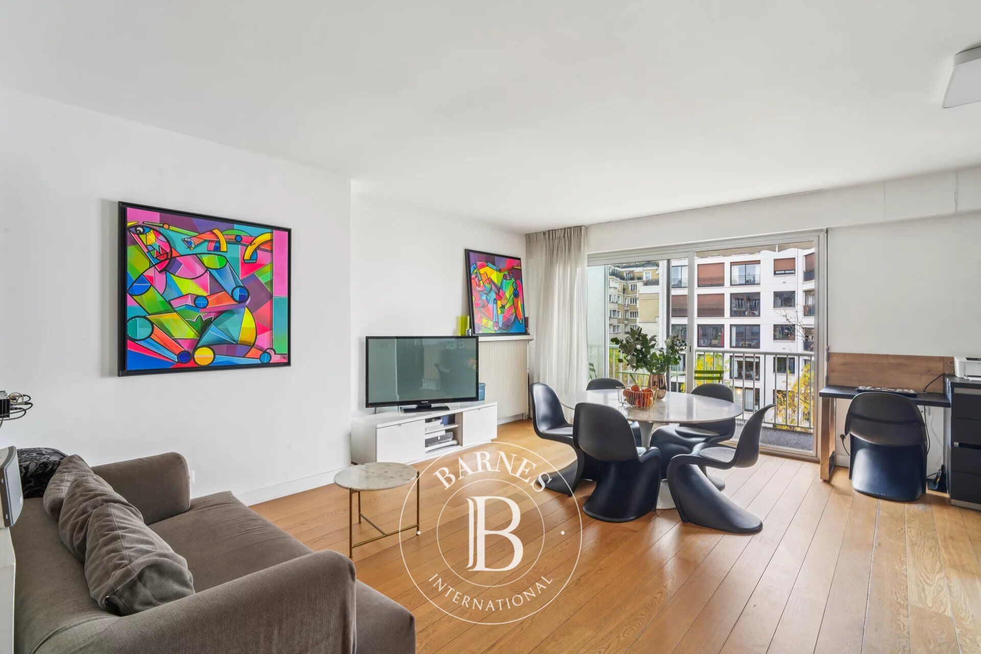 Paris 16 - Jasmin - 3/4 pièces - Etage élevé - Balcon - picture 1