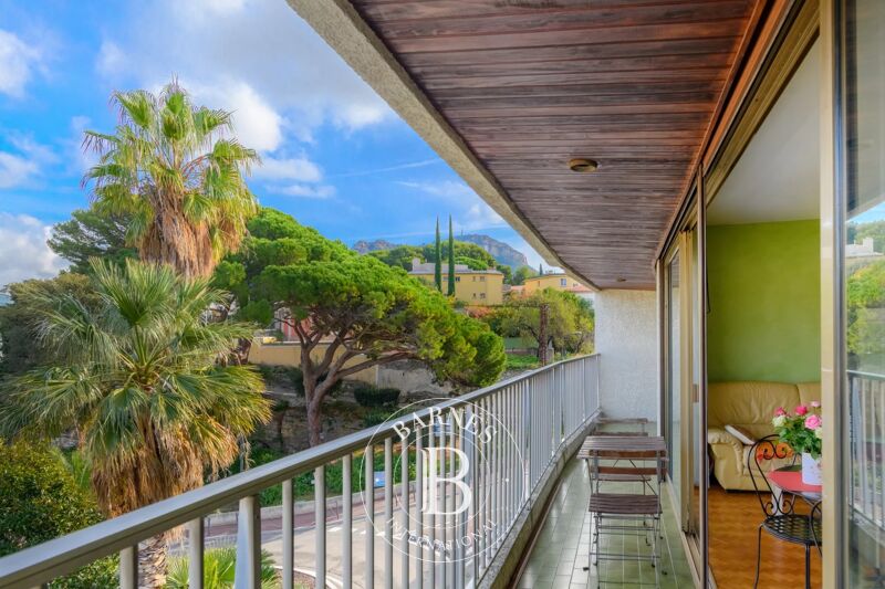 Venta, Piso Cassis - picture 1