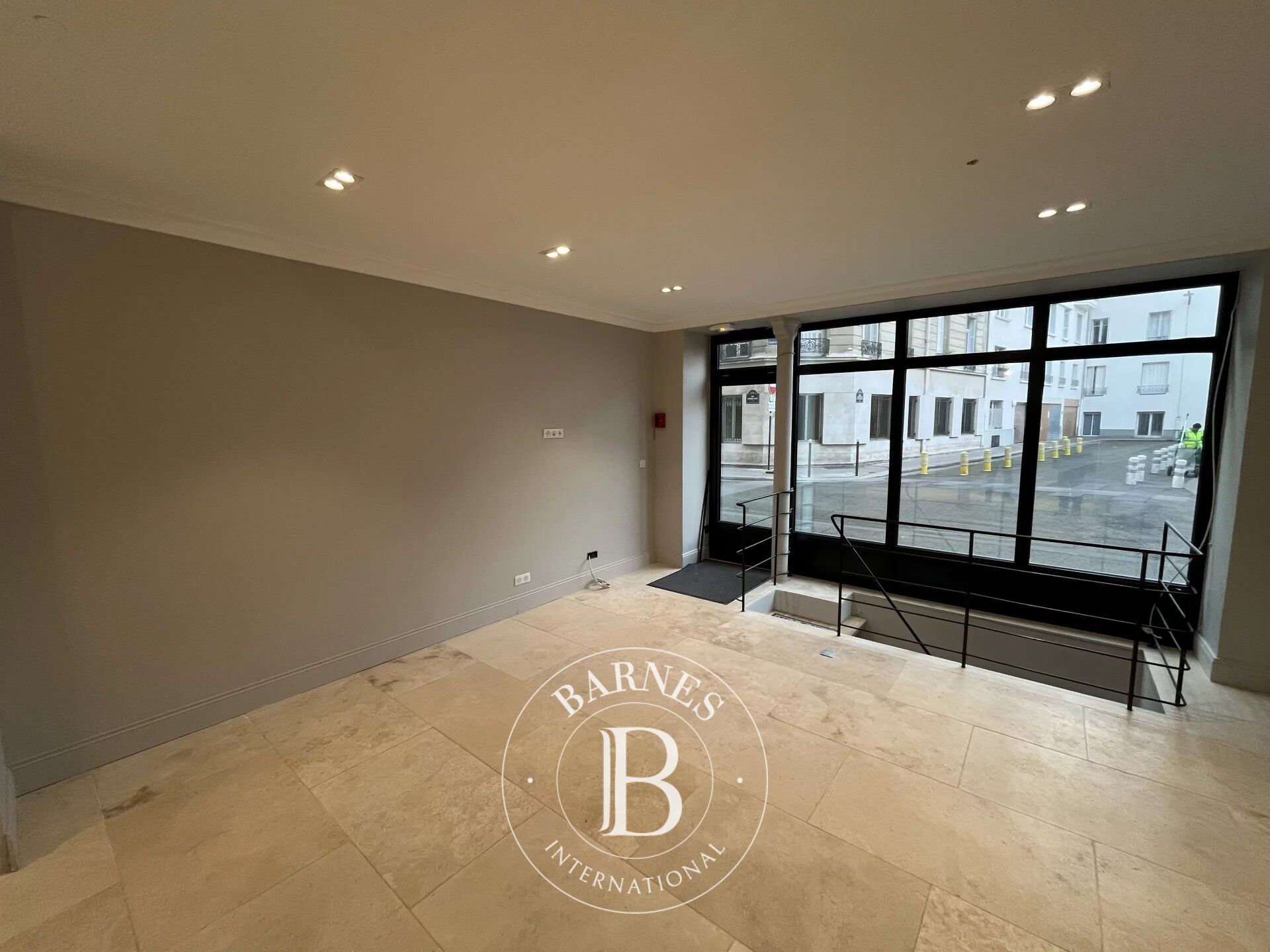 Gewerbe Paris 17ème - picture 2