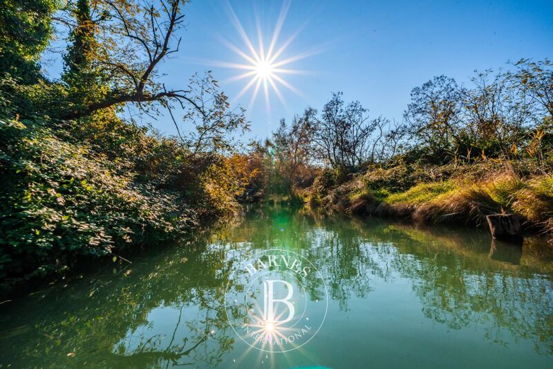 For Sale Property | Venezia - picture 1