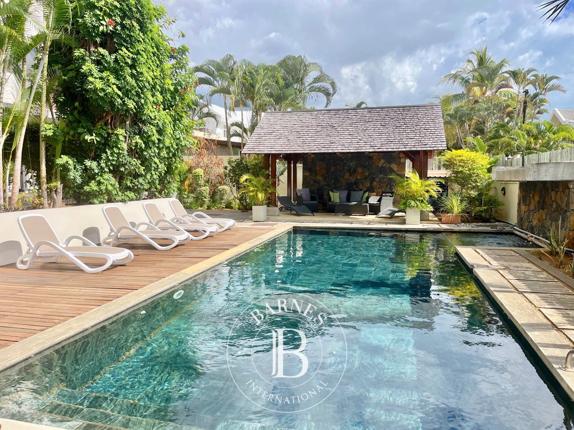 Appartement de 2 chambres au centre de Rivière Noire - picture 1