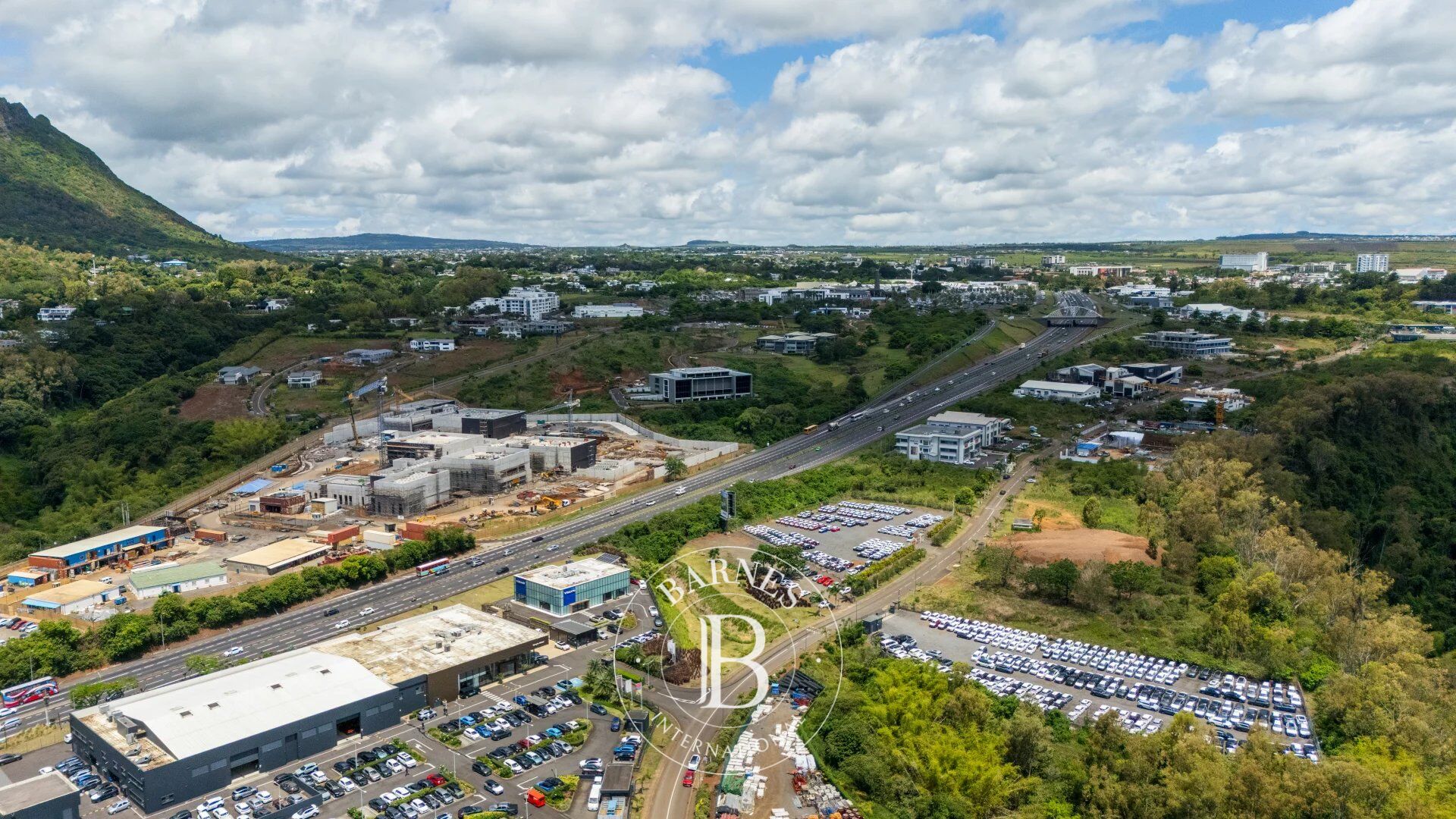 BAGATELLE - Commercial plot for sale - 2531 sqm - picture 1