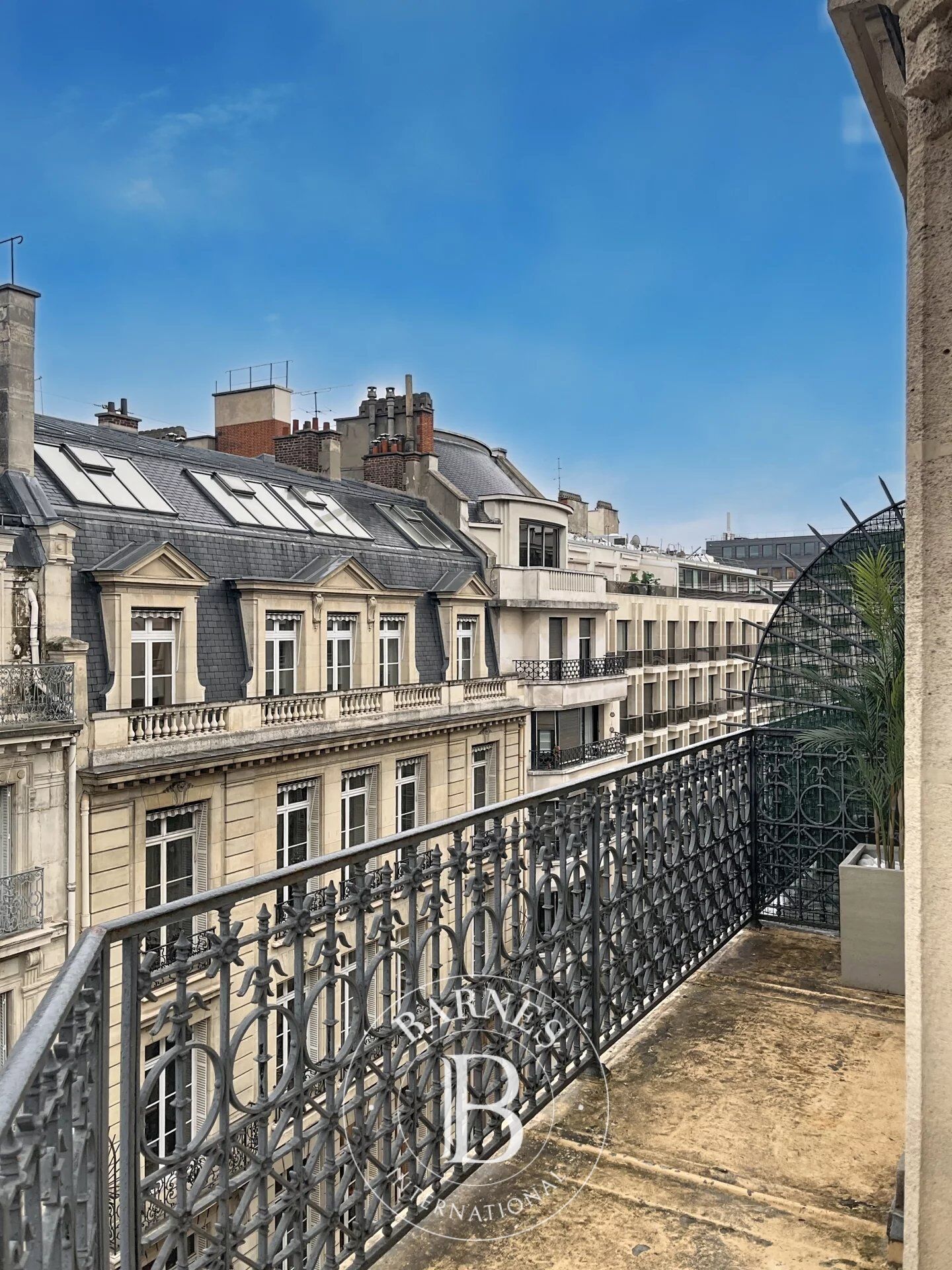 For Rent, Apartment Paris 8ème - picture 6